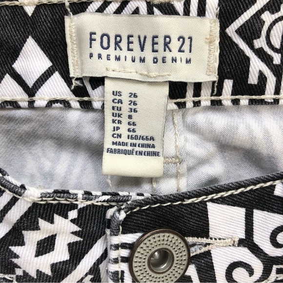 Forever 21 Premium Denim Black & White w/Red Embroidery on Aztec Design Size 26 - Picture 6 of 8